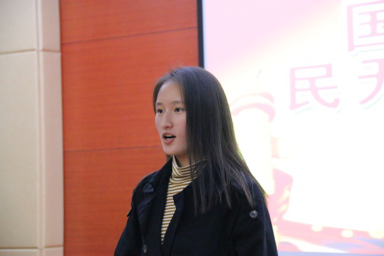 少妇扒开腿让我爽了一夜